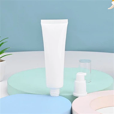 Tiub Lembut Kosmetik